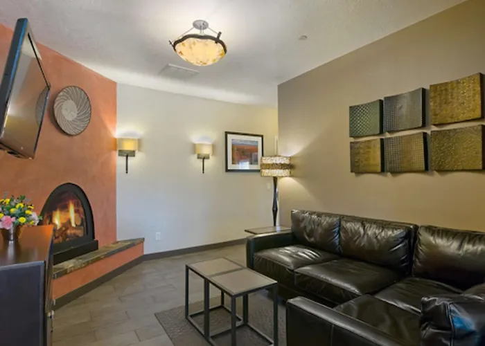 Best Western Plus Canyonlands Inn